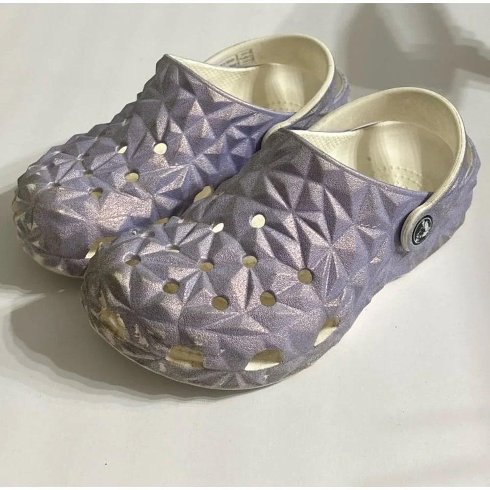Crocs Classic Iridescent Geometric Clogs (sz J2) Purple Glitter Matalic